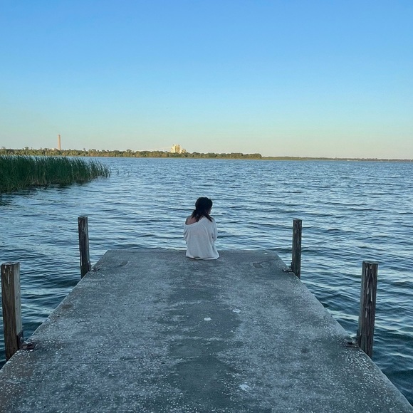 Meet your Posher, Jessica - Picture 2 of 3